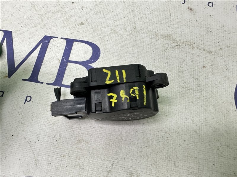 Сервопривод заслонок печки E-Class W211 2006 W211 642.920