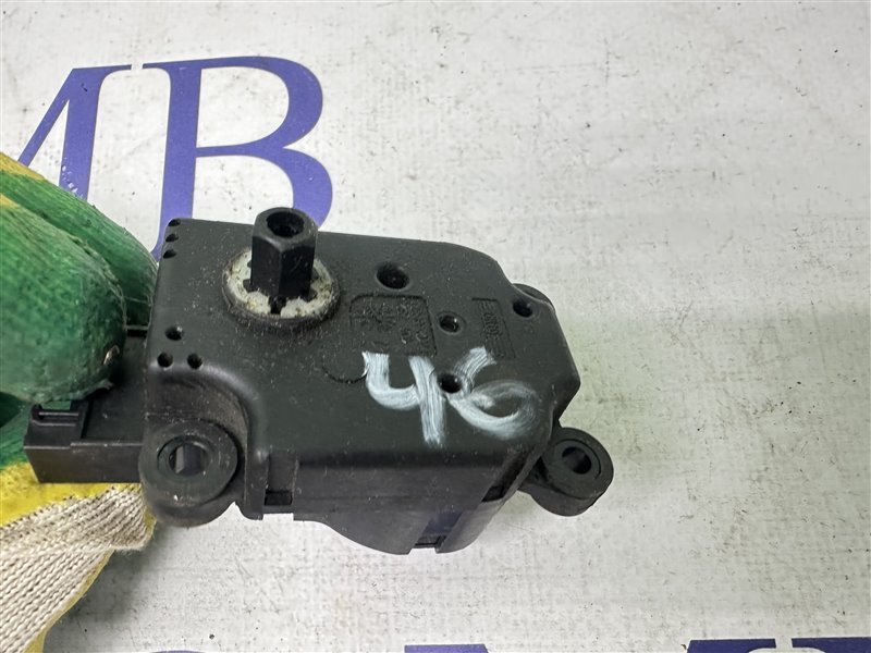 Сервопривод заслонок печки Mercedes-Benz E-Class W211 W211 272.964 Сервопривод заслонок печки Mercedes-Benz E-Class W211 W211 272.964