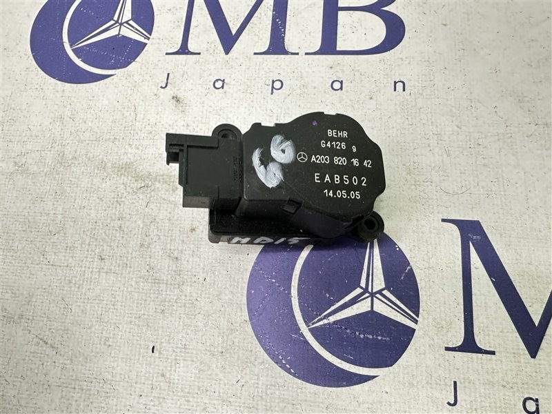 Сервопривод заслонок печки E-Class W211 2005 W211 113.967