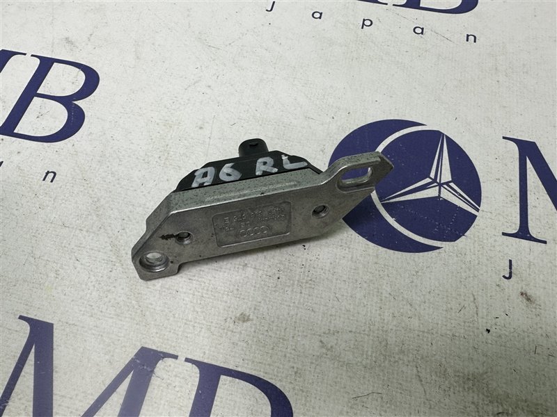 Датчик удара A6 2006 C6 AUK