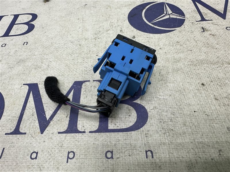 Кнопка Touareg 2005 7L BMV