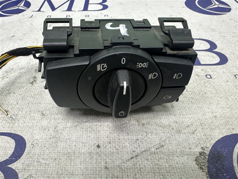 Переключатель света 3-Series 2007 E90 N46B20B Переключатель света 3-Series 2007 E90 N46B20B