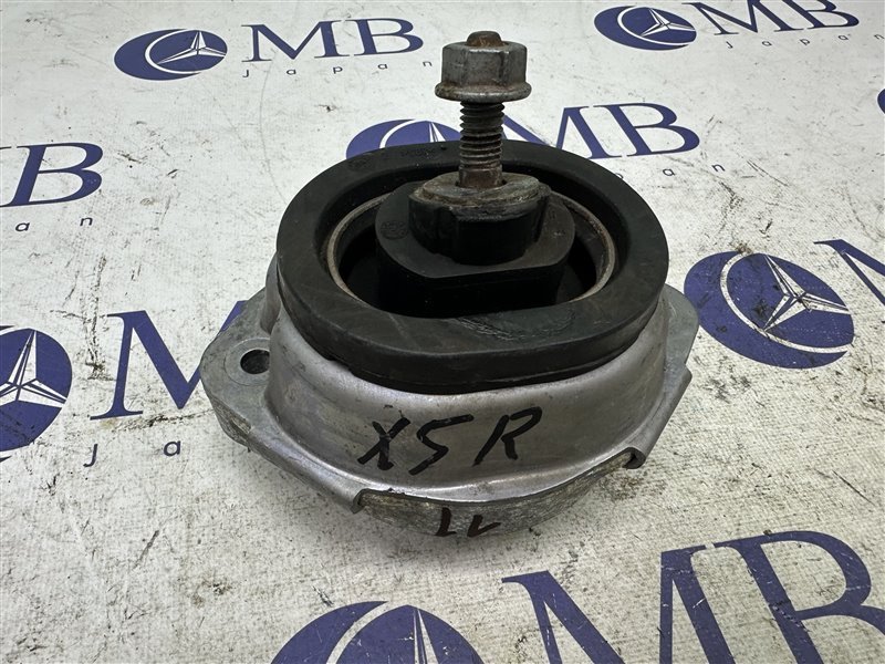 Подушка двигателя BMW X5 2005 E53 N62B44 22116758428 контрактная