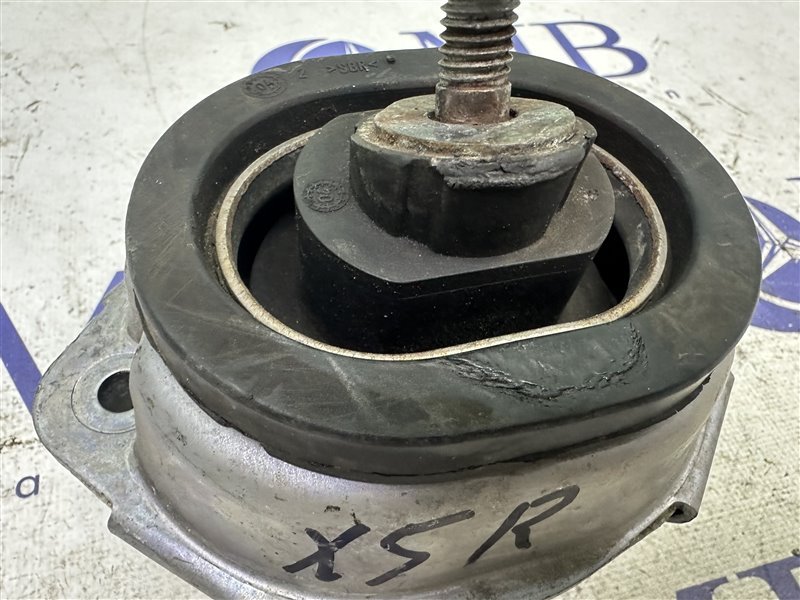 Подушка двигателя BMW X5 E53 N62B44