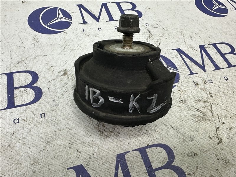 Подушка двигателя передняя левая BMW 3-Series 2003 E46 N42B20A 22111094813 контрактная