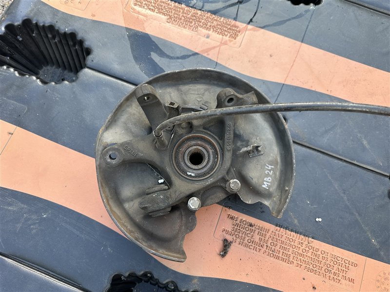 Поворотный кулак задний правый E-Class W210 1999 W210 112.941