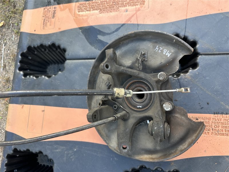 Поворотный кулак задний правый E-Class W210 1999 W210 112.941