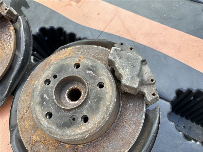 Поворотный кулак задний C-Class W202 1999 w202 112.920