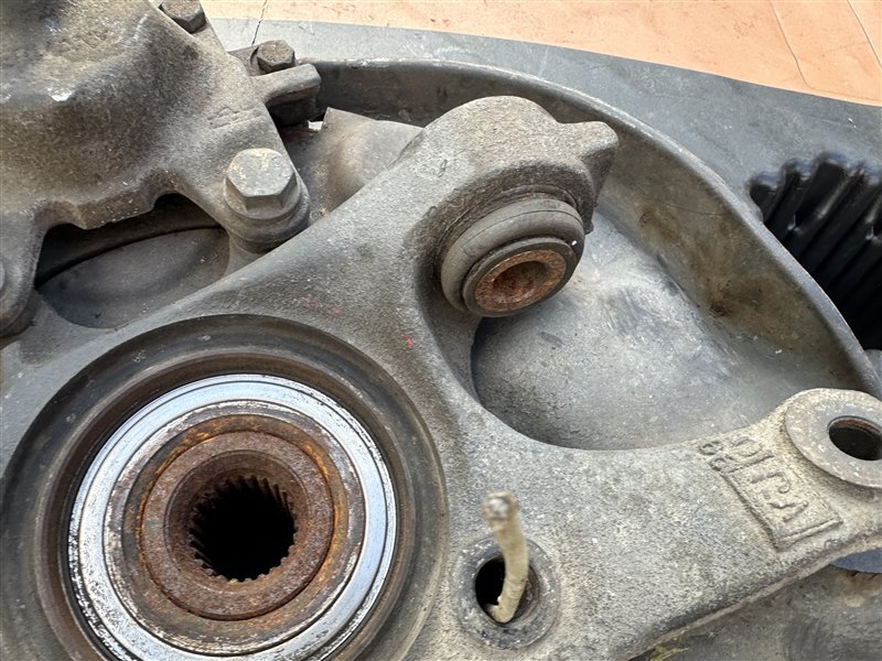 Поворотный кулак задний C-Class W202 1999 w202 112.920