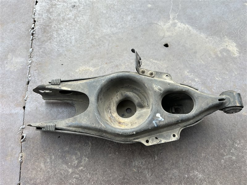 Рычаг задний правый E-Class W211 2002 W211 112.949