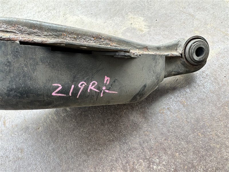 Рычаг задний правый CLS-Class W219 2006 W219 C219 272.964