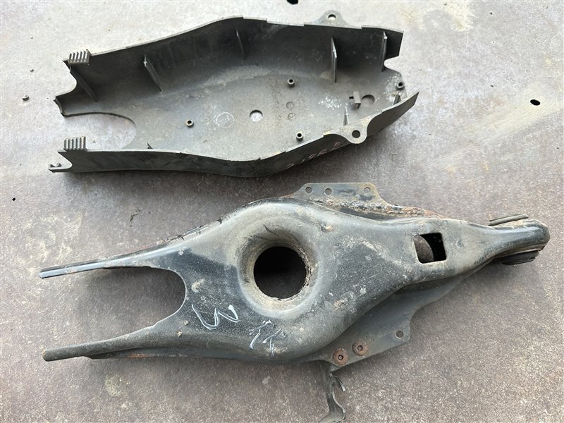 Рычаг задний правый CLS-Class W219 2006 W219 C219 272.964