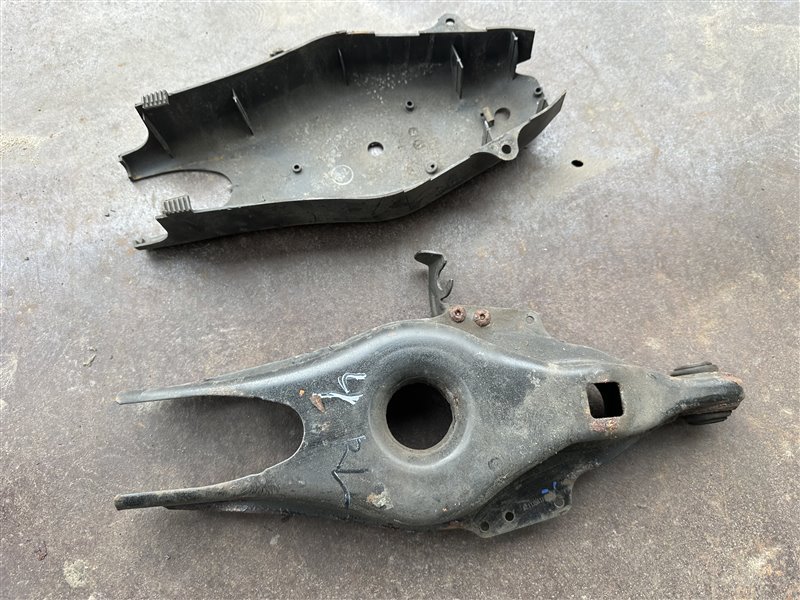 Рычаг задний левый CLS-Class W219 2006 W219 C219 272.964