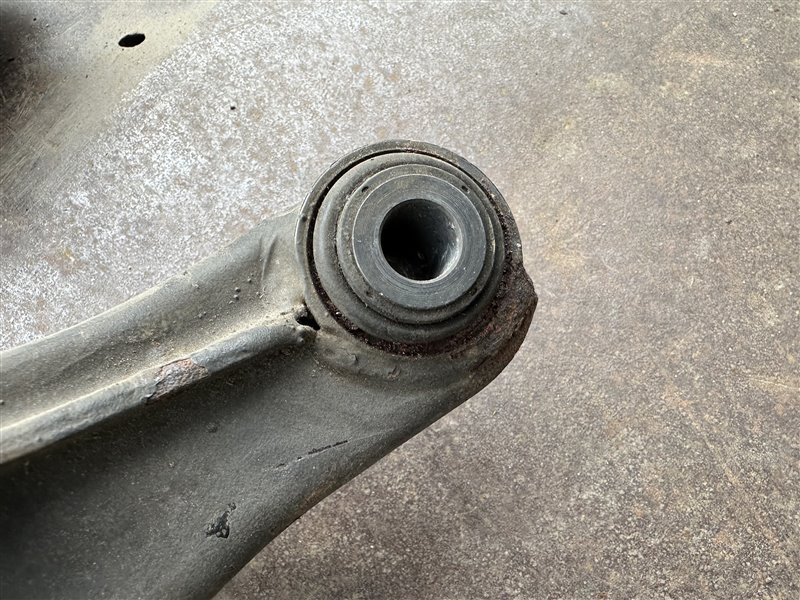 Рычаг задний левый CLS-Class W219 2006 W219 C219 272.964