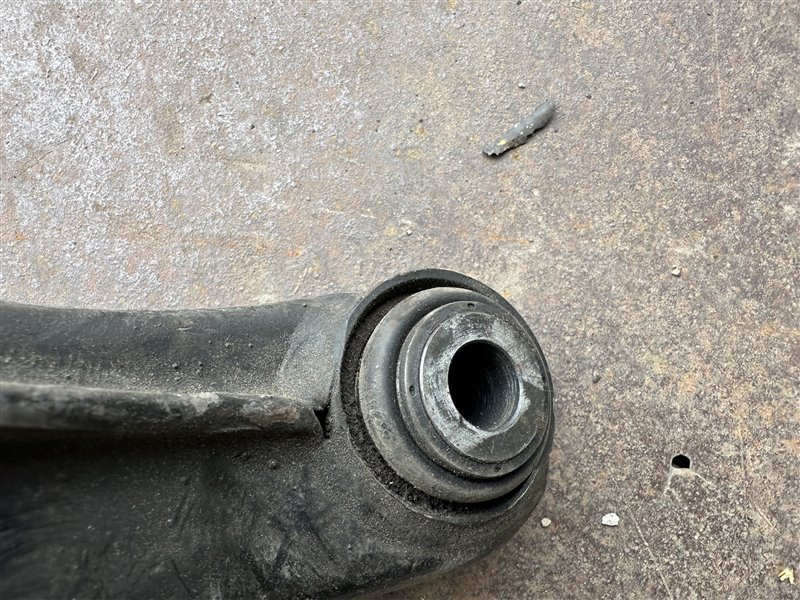 Рычаг задний правый E-Class W211 2004 W211 112.913 Рычаг задний правый E-Class W211 2004 W211 112.913