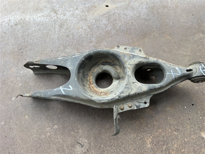 Рычаг задний левый E-Class W211 2003 W211 112.949 Рычаг задний левый E-Class W211 2003 W211 112.949