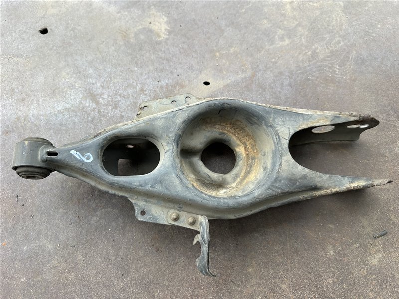 Рычаг задний правый E-Class W211 2003 W211 112.949 Рычаг задний правый E-Class W211 2003 W211 112.949