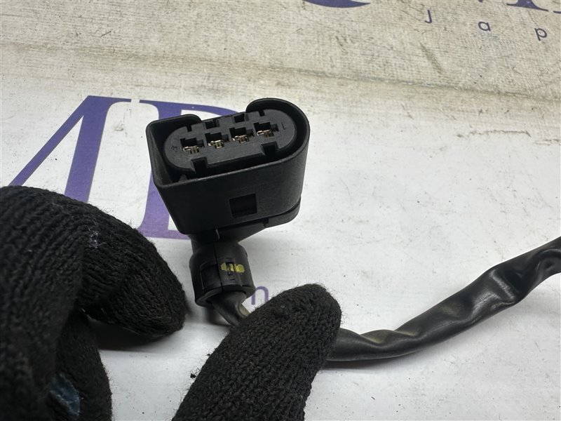 Разъем S-Class W221 2007 W221 273.961