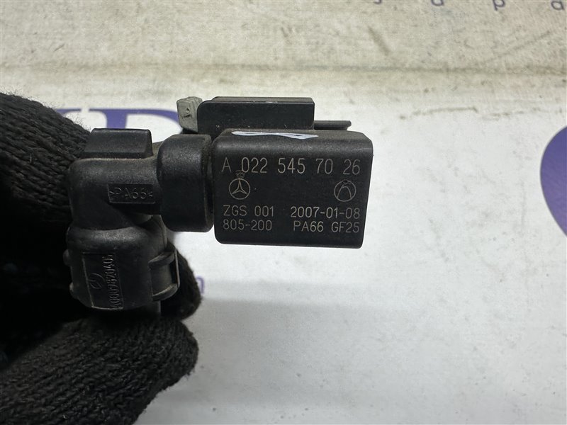 Разъем S-Class W221 2007 W221 273.961