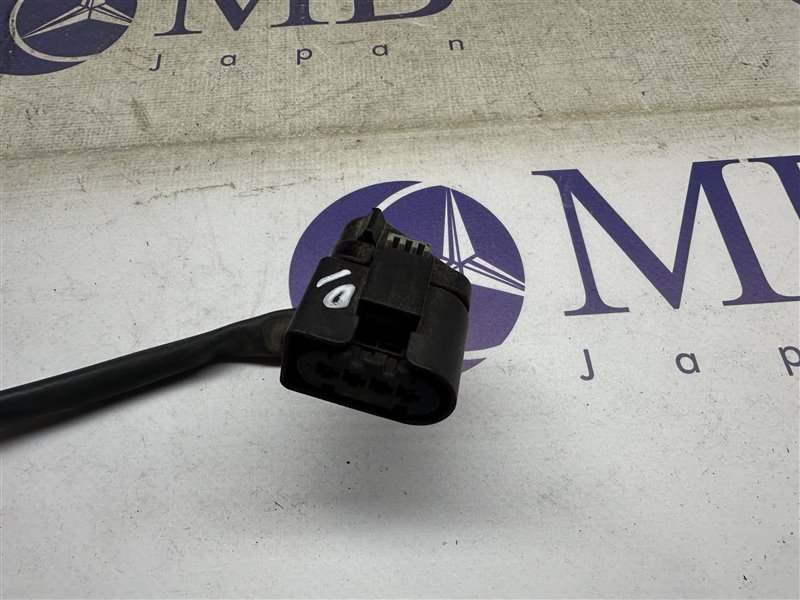 Разъем C-Class W203 2007 W203 272.920 Разъем C-Class W203 2007 W203 272.920