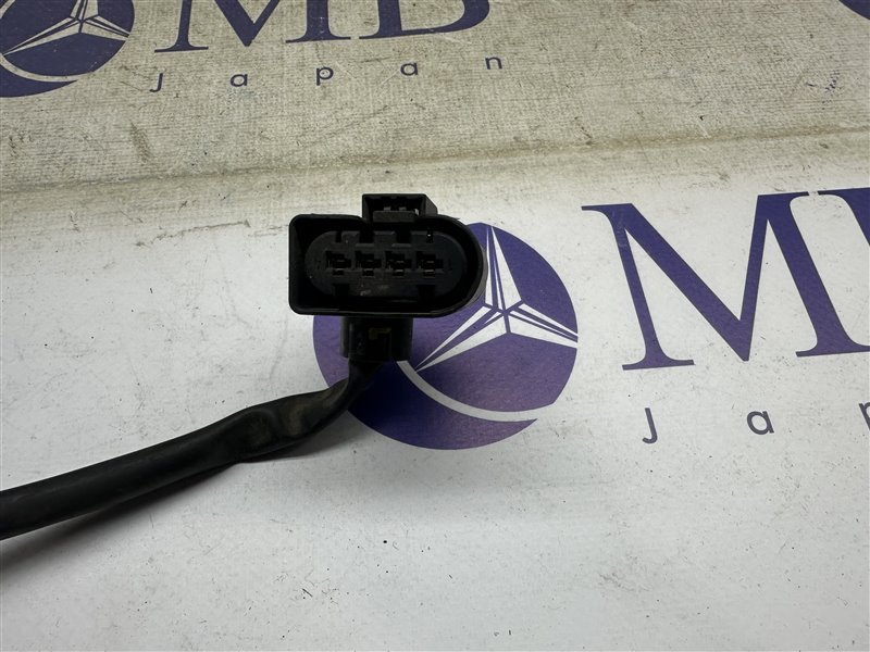 Разъем Mercedes-Benz C-Class W203 W203 272.920 Разъем Mercedes-Benz C-Class W203 W203 272.920