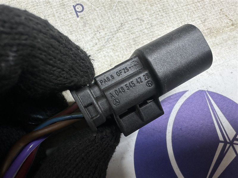 Разъем E-Class W211 2005 W211 272.964