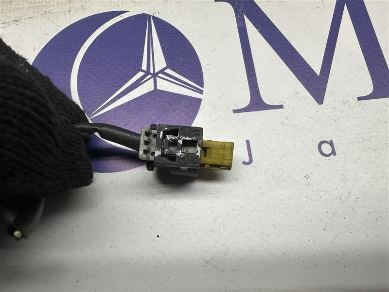 Разъем E-Class W211 2007 W211 272.964 Разъем E-Class W211 2007 W211 272.964