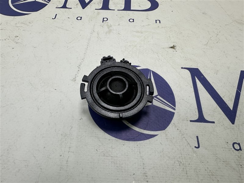 Динамик Audi A6 2005 C6 BDW 4F0035399A контрактная