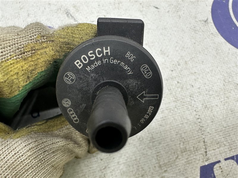 Клапан вентиляции топливного бака A6 2005 C6 BDW