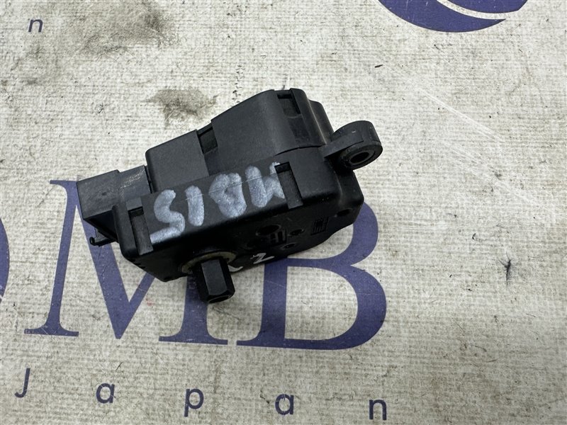 Сервопривод заслонок печки Mercedes-Benz E-Class W211 W211 113.967