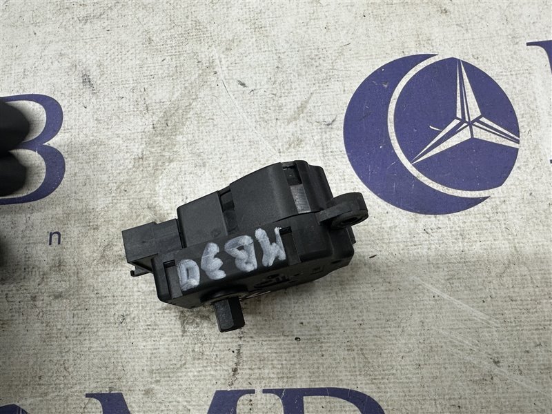Сервопривод заслонок печки Mercedes-Benz CLS-Class W219 W219 C219 113.967