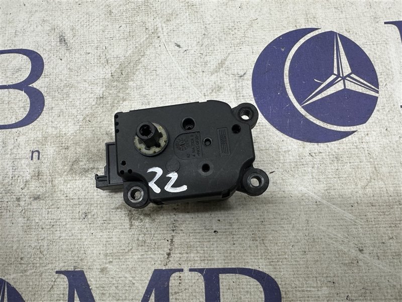 Сервопривод заслонок печки CLS-Class W219 2005 W219 C219 113.967