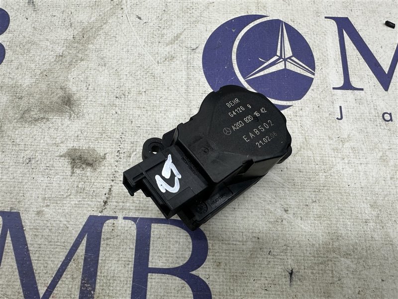 Сервопривод заслонок печки E-Class W211 2006 W211 272.964