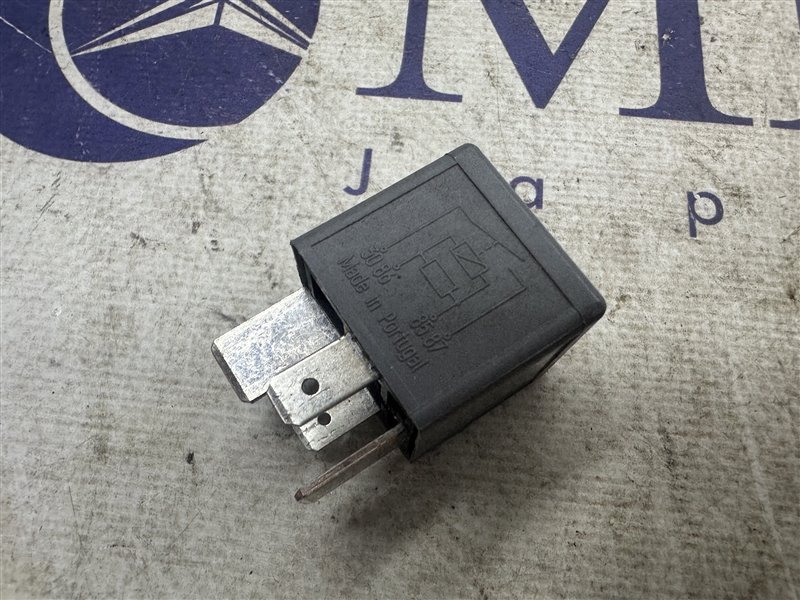 Реле A6 2005 C6 BDW Реле A6 2005 C6 BDW