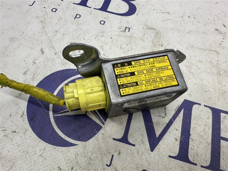 Датчик airbag Subaru Forester SG5 EJ205 (2.0L EMPI DOHC turbo)