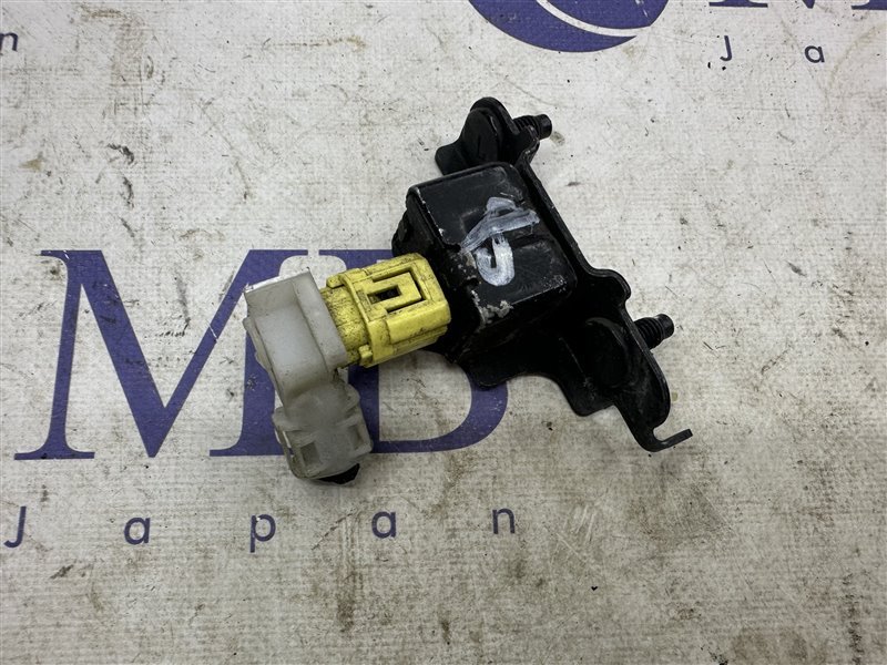 Датчик airbag Subaru Forester SG5 EJ205 (2.0L EMPI DOHC turbo)