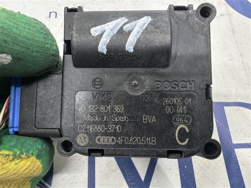 Сервопривод заслонок печки A6 2006 C6 AUK Сервопривод заслонок печки A6 2006 C6 AUK