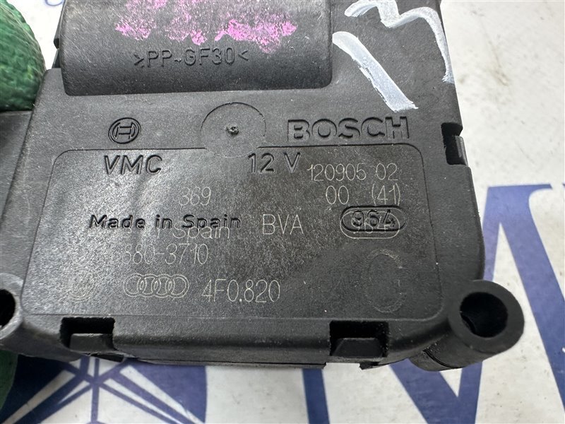 Сервопривод заслонок печки A6 2005 C6 BDW