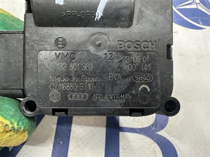 Сервопривод заслонок печки A6 2005 C6 BDW