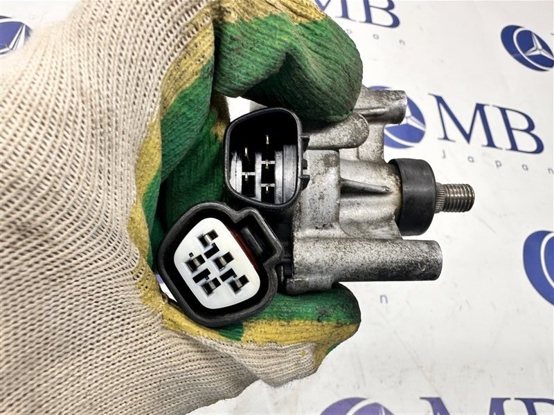 Мотор дворников передний Forester 2004 SG5 EJ205 (2.0L EMPI DOHC turbo) Мотор дворников передний Forester 2004 SG5 EJ205 (2.0L EMPI DOHC turbo)
