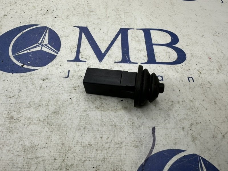 Концевик лючка бензобака BMW 318i 2004 E46 N46B20A 51178228939 контрактная