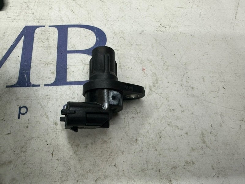 Датчик положения распредвала C-Class W204 2008 W204 272.921