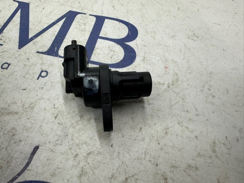 Датчик положения распредвала C-Class W204 2008 W204 272.921