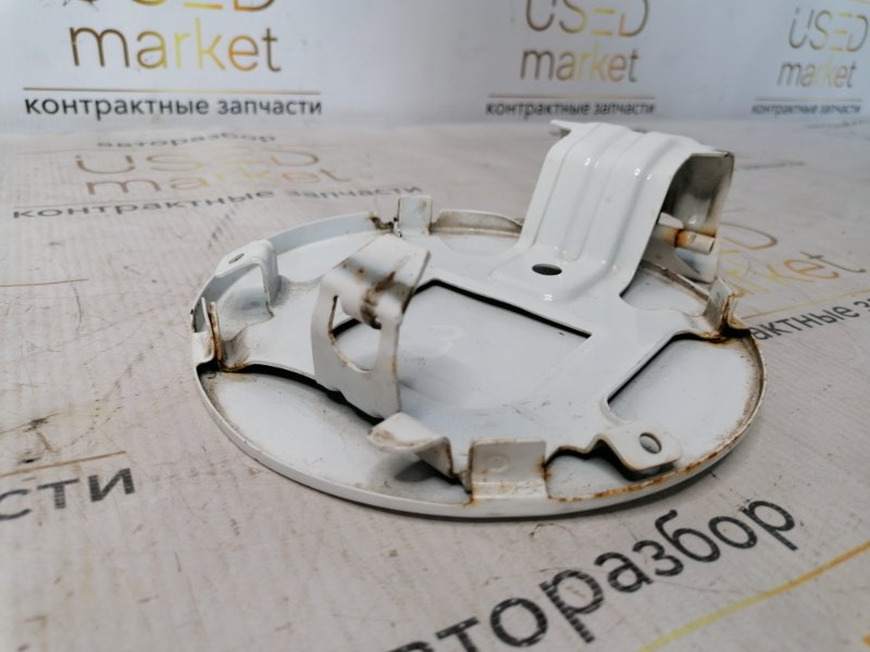 Лючок бензобака 3 2013 седан 1. 8 HM483QA Лючок бензобака 3 2013 седан 1. 8 HM483QA