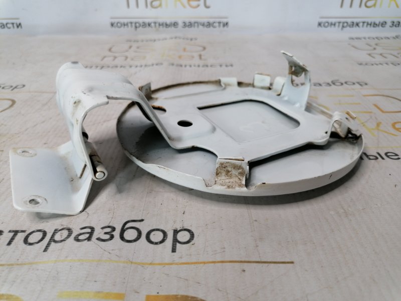Лючок бензобака 3 2013 седан 1. 8 HM483QA Лючок бензобака 3 2013 седан 1. 8 HM483QA