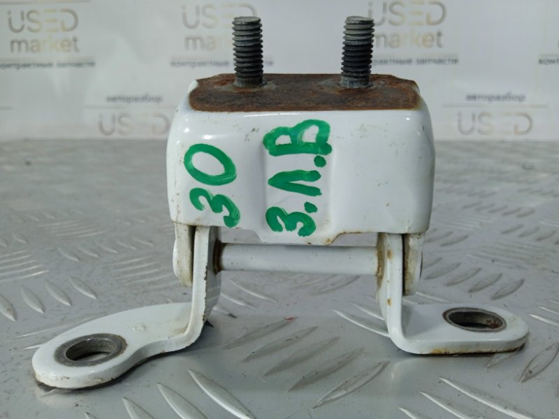 Запчасть петля двери задняя левая Geely GC6 2013 1.5 MR479QN a045938 Б/У Петля двери задняя левая Geely GC6 2013 1.5 MR479QN a045938 Б/У