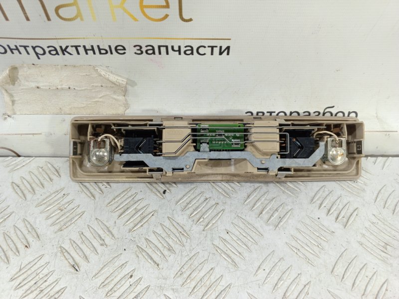 Плафон подсветки салона задний A6 1998 C5 2.4 AGA Плафон подсветки салона задний A6 1998 C5 2.4 AGA