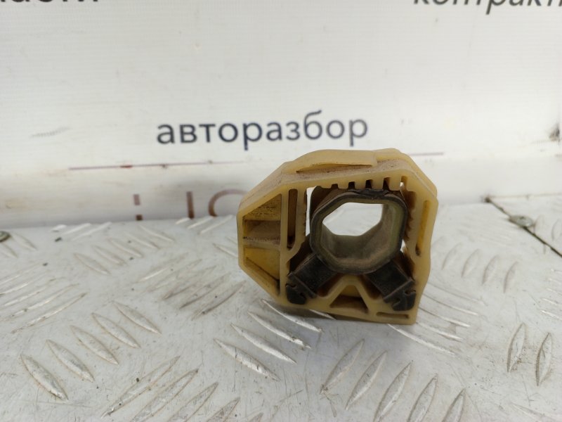 Запчасть подушка радиатора передняя левая Volkswagen Tiguan 2011 5n1 2.0 CAW 1k0121367 Б/У Подушка радиатора передняя левая Volkswagen Tiguan 2011 5n1 2.0 CAW 1k0121367 Б/У