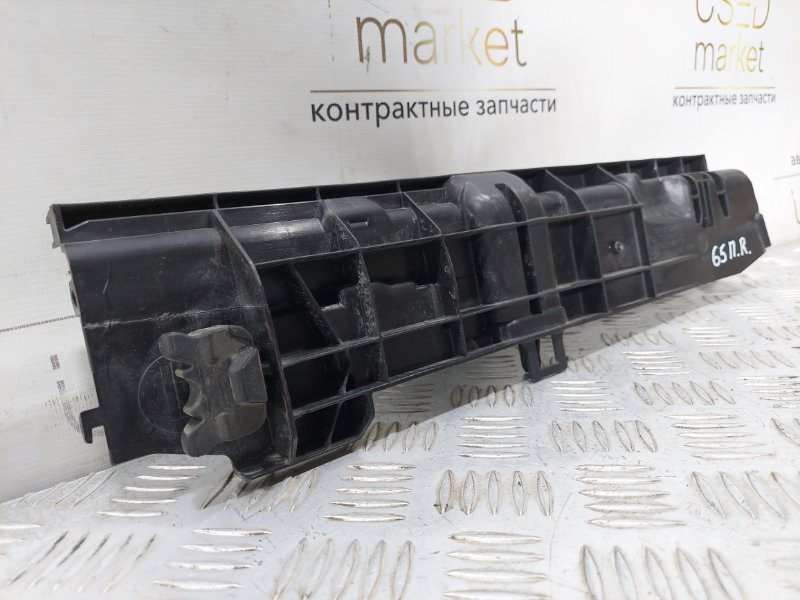 Кронштейн решетки радиатора передний правый 3 2008 E92 2.0 N46B20