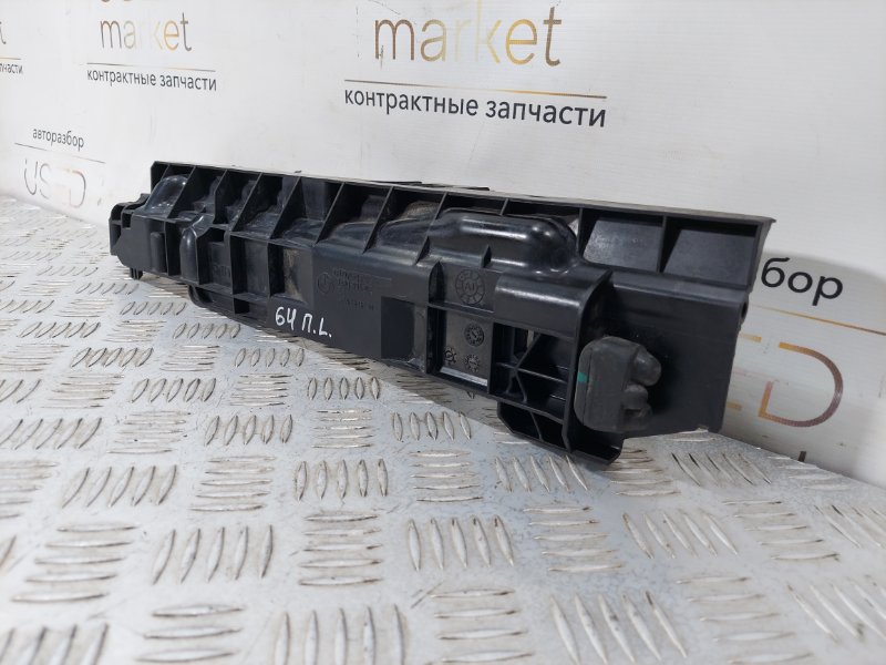 Кронштейн решетки радиатора передний левый 3 2007 E90 2.5 N52B25AE Кронштейн решетки радиатора передний левый 3 2007 E90 2.5 N52B25AE